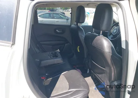 2018 Jeep Compass Latitude из США, поврежденный, VIN 3C4NJDBB2JT328209